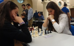 Cada vez hay más mujeres ajedrecistas en Zaragoza